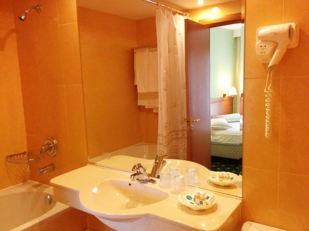 Hotel Palas مامايا الغرفة الصورة