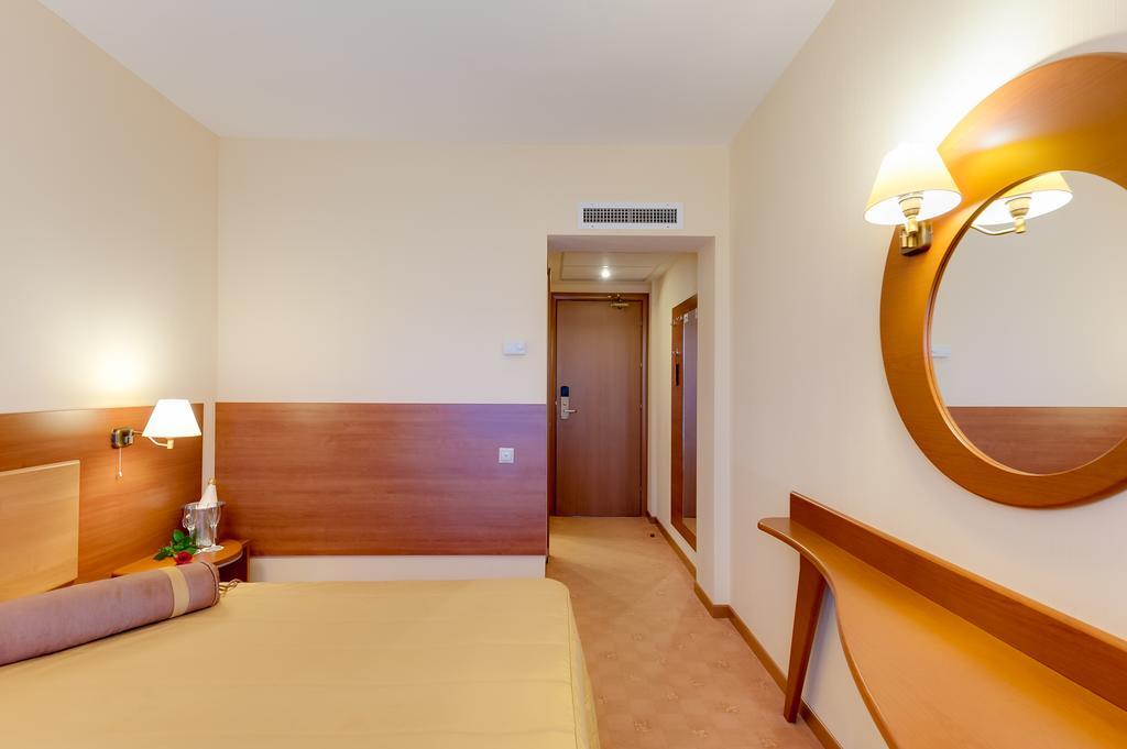 Hotel Palas مامايا الغرفة الصورة
