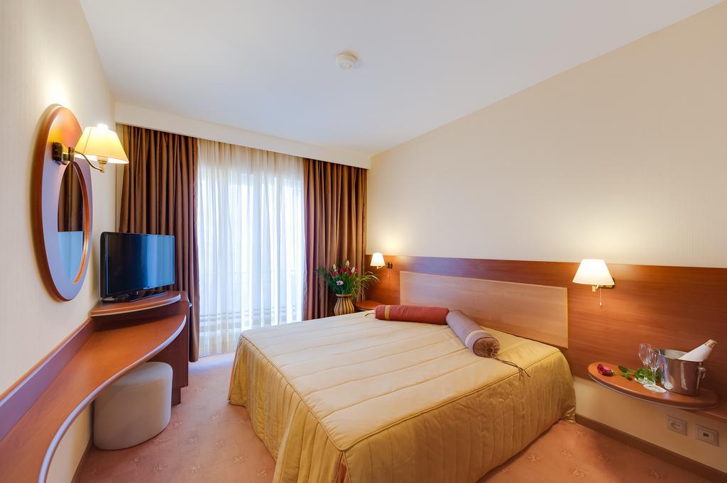 Hotel Palas مامايا الغرفة الصورة