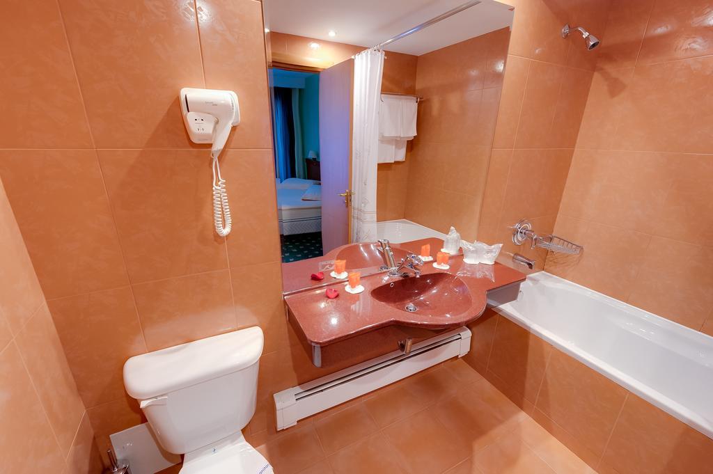 Hotel Palas مامايا الغرفة الصورة
